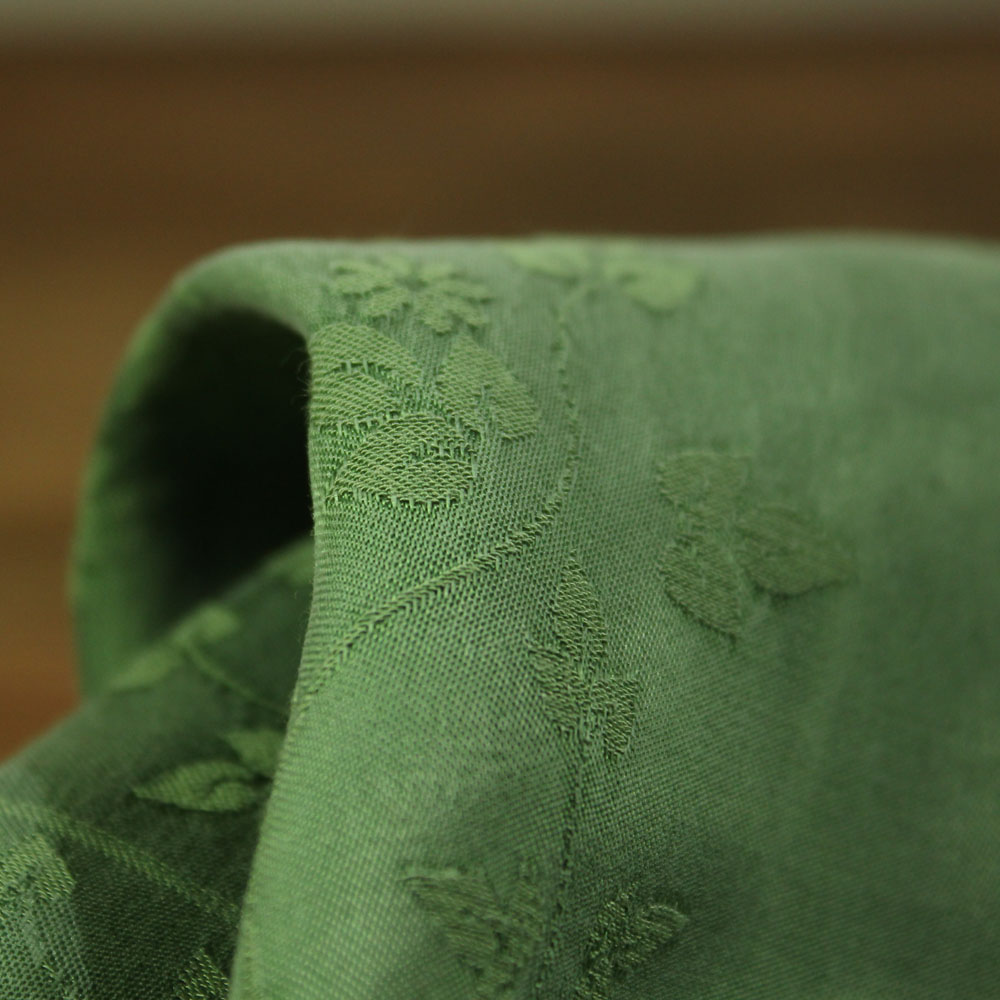 瓦娜家原创新款重磅铜氨丝布料暗提花效果连衣裙袍子裤子面料绿色 - 图1