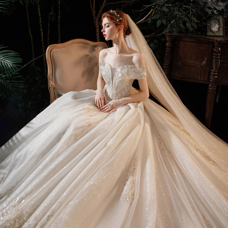 新娘主婚纱2020新款气质森系大星空 露唯莎婚纱