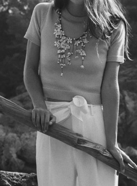 ZA高级感瀑布状流苏花朵项链欧美轻奢手工编织多层白色花卉锁骨链