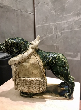 21日本进口绿狗摆件茶宠前川电光作濑户烧原木盒陶历日式复古手捏