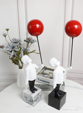 北欧样板房家居客厅玄关创意气球男孩雕塑摆件办公室售楼处装饰品