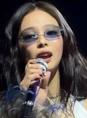 jennie同款复古无框太阳眼镜女2025年新款冰蓝色镜片防紫外线墨镜