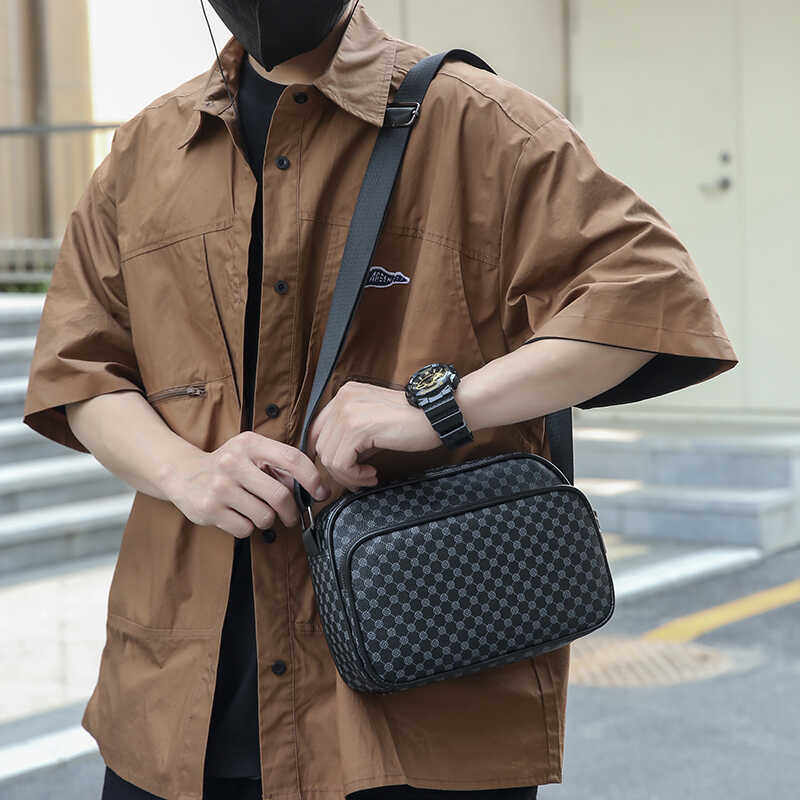 新款潮流潮牌男士休闲格子单肩包韩版皮质斜挎包时尚小方包小背包,淘宝优惠券,粉丝福利购,淘宝优惠卷