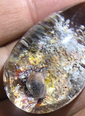 水晶包体之彩幽灵红黄胶花和负晶假象含铁矿物半空心包体，很神奇