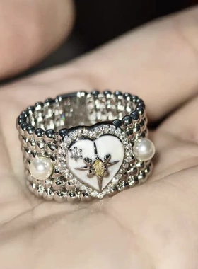 网红同款宽版蝴蝶爱心戒指珍珠六芒星个性指环轻奢高级感小众设计