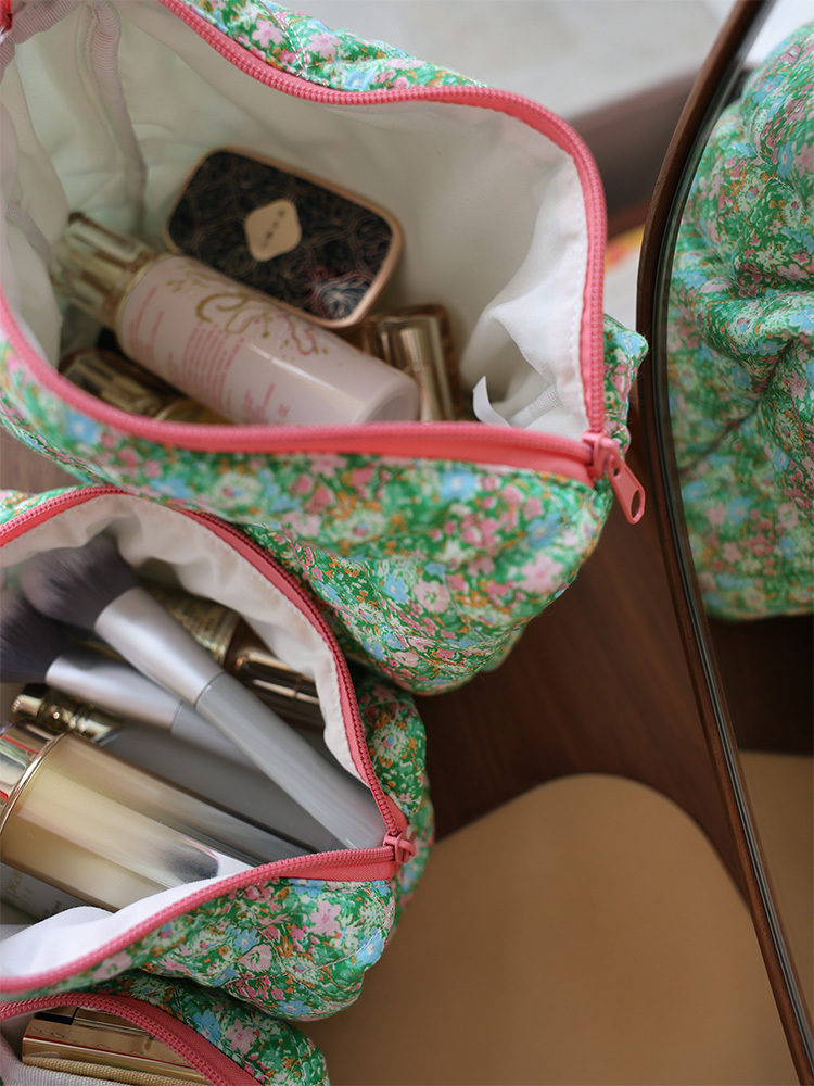 美摘碎花翠绿化妆包大容量便携化妆品收纳包大号洗漱包小清新手包