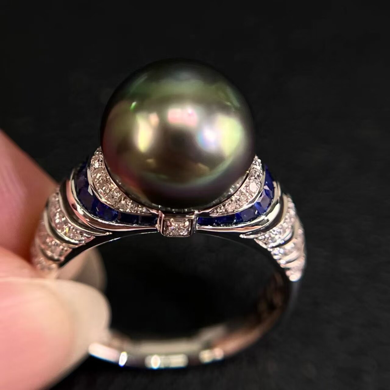 18K gold diamond inlaid natural seawater Tahitian malachite green pearl ring, mirror glare, calm and elegant