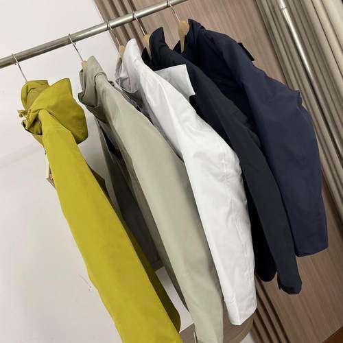 户外王者！户外三合一！秋冬男士外贸防风防水保暖连帽冲锋衣外套 - 图0