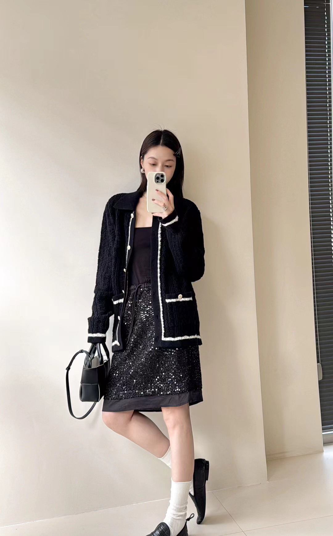 小香风2025秋季新款法式羊毛轻奢镂空针织开衫女宽松显瘦毛衣外套,淘宝优惠券,粉丝福利购,淘宝优惠卷