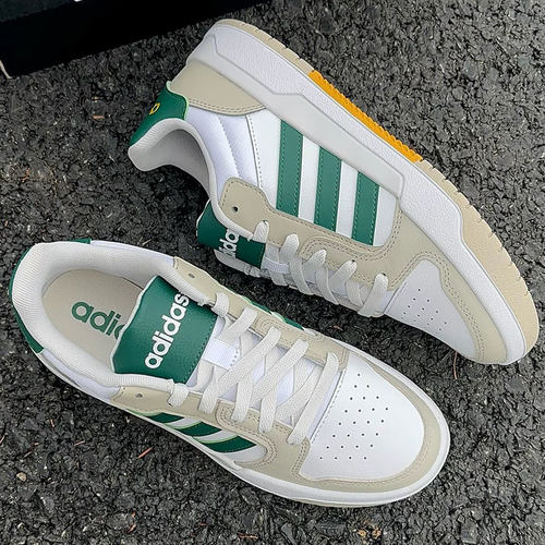 阿迪达斯男女鞋冬季新款透气皮面小白鞋复古篮球鞋情侣板鞋JR7980 - 图0