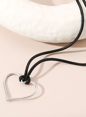 跨境简约镂空爱心吊坠长款皮腊绳项链女时尚个性颈链配饰夏气质