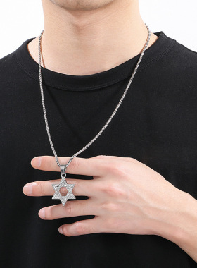 嘻哈吊坠卡轮钛钢热销男