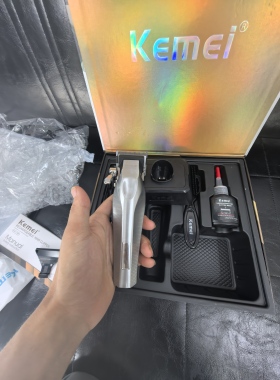 科美KM-1798金属机身8000转大功率油头渐变推剪理发器发廊专业