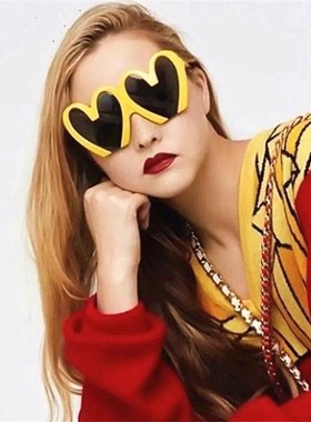 男女酒吧派对蹦迪墨镜爱心搞怪潮