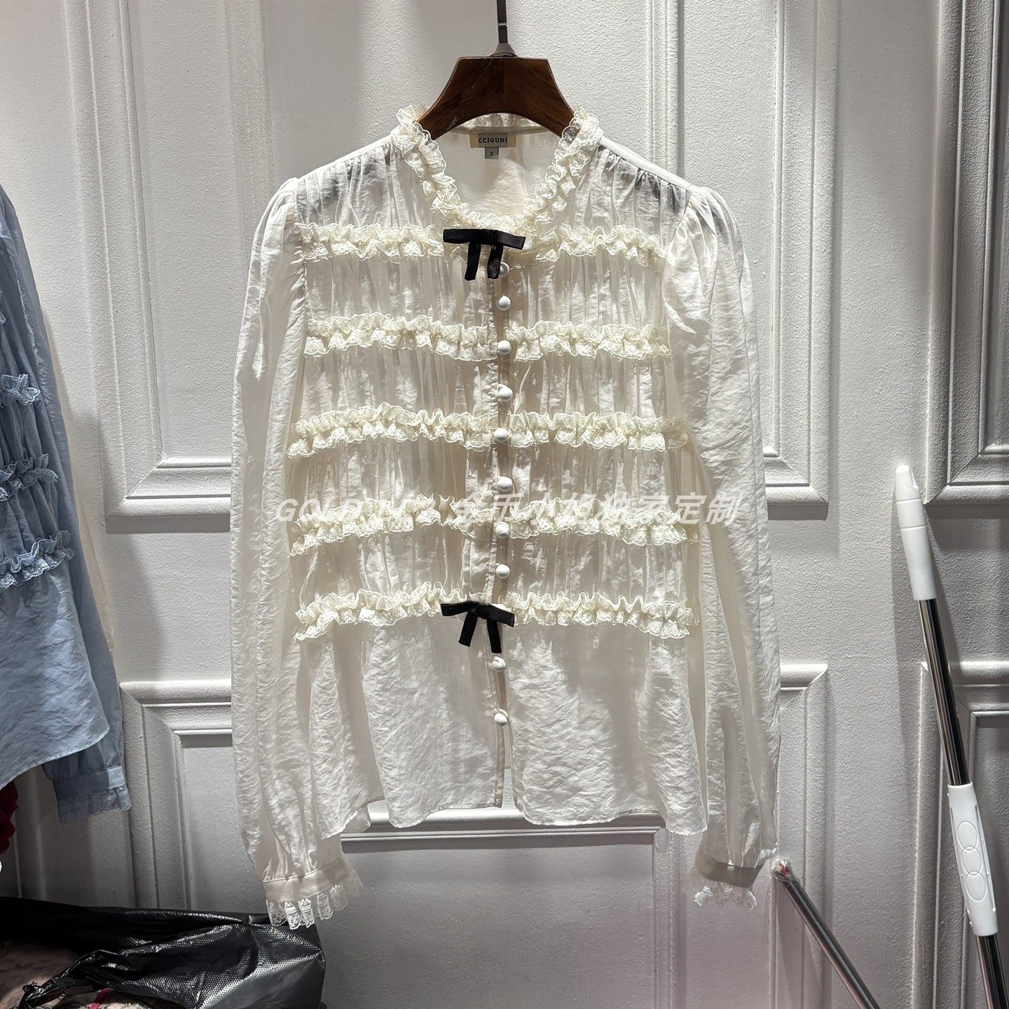 南油2026新品女装复古拼接木耳边衬衫蝴蝶结花边领温柔风长袖上衣,淘宝优惠券,粉丝福利购,淘宝优惠卷