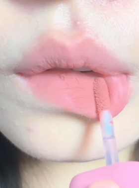 冷色调清冷感妆容！Mooneyes唇泥01烟粉色冷白皮口红蜜桃粉唇釉夏