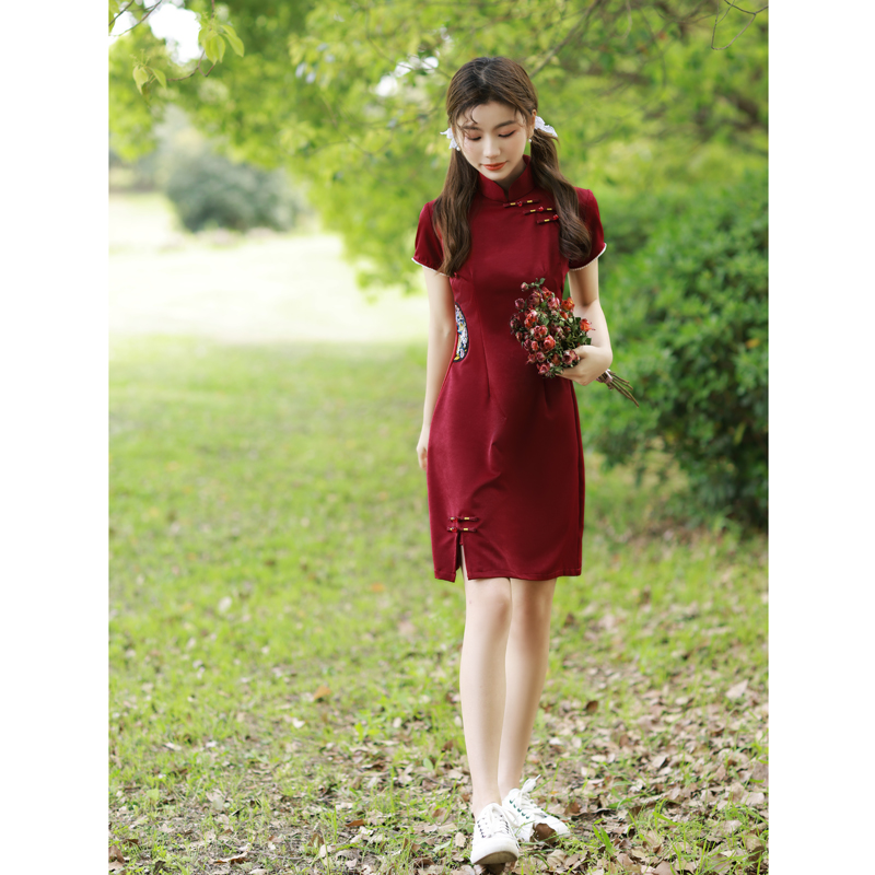改良红色中考旗袍夏季年轻款小个子2023新款妈妈高考送考旗开得胜
