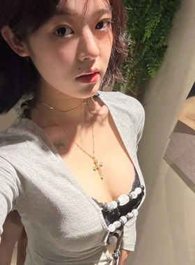 CIYAVENI金色十字架镶钻轻奢项链