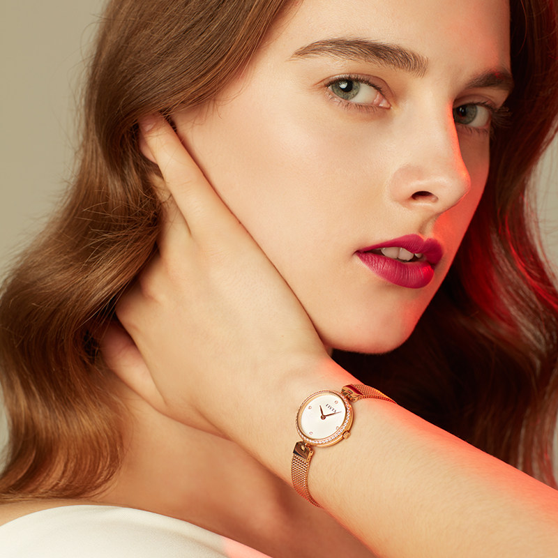 飞亚达 女士精致小巧手表防水手链表小表盘学生年轻时尚腕表防水
