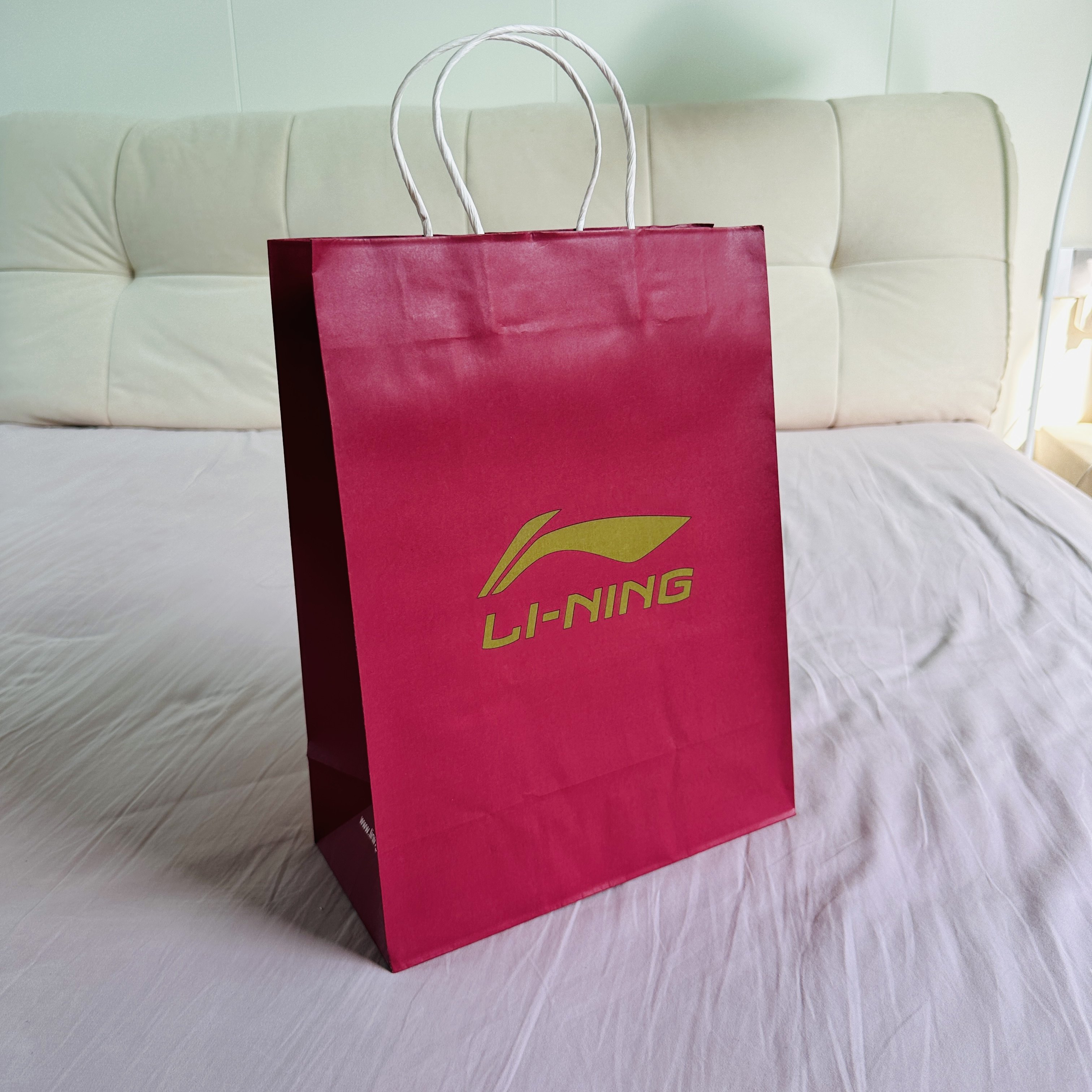 正品李宁手提纸袋 红色服装鞋盒礼品袋羽绒服袋 商场专柜购物袋,淘宝优惠券,粉丝福利购,淘宝优惠卷