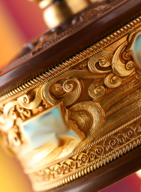 藏式转轮经筒语狮子摆件