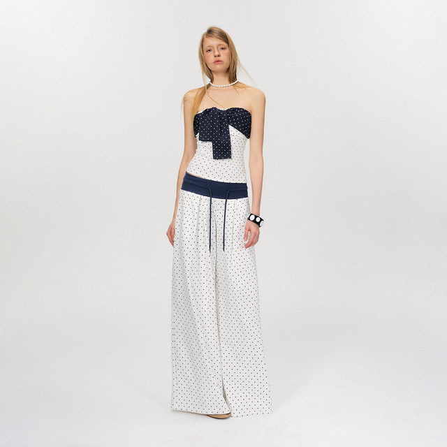 The NeverMore retro polka dot tube top and trousers two-piece suit for women