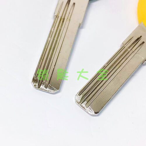 胶方柄利可达长度29mm双排曲线打孔边铣槽防盗门锁铜质钥匙胚子 - 图0