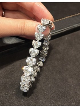 纯铂金PT950满钻轻奢爱心手饰美国进口D色莫桑石心形百搭超闪手链