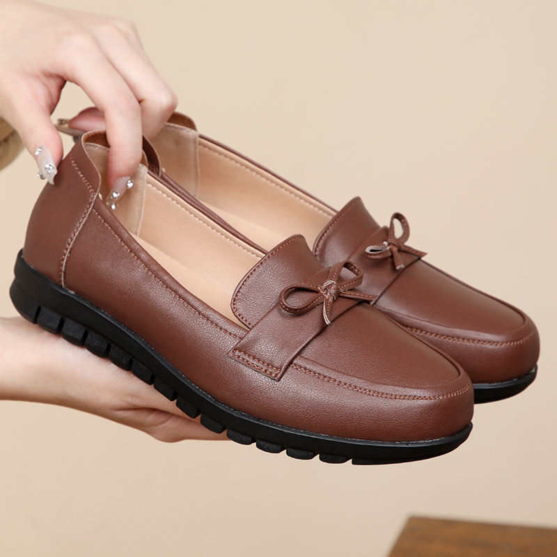 真皮妈妈鞋单鞋防滑软底牛筋底女鞋中老年老人皮鞋女平底舒适大码,淘宝优惠券,粉丝福利购,淘宝优惠卷