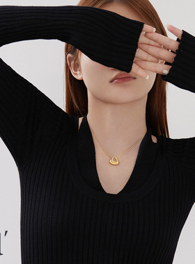 轻奢高级感镂空爱心吊坠项链女