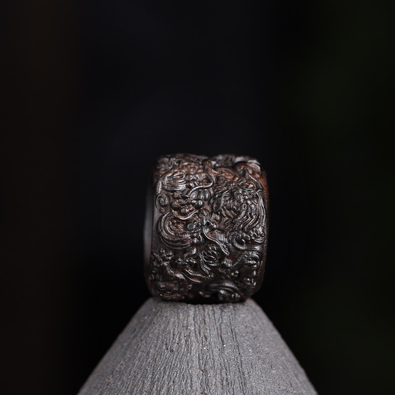 Xuantong Bodhisattva chess, agarwood, dragon pattern, finger ring, wood carving, handmade jewelry, ring, gift, wood jewelry, cultural toy