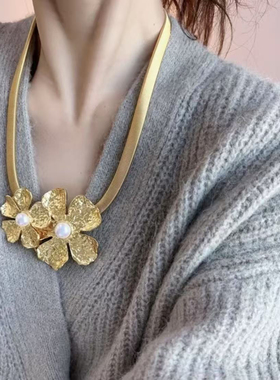 复古金芯绽珠轻奢项链花瓣腰链多种佩戴方法颈链中古风首饰花朵
