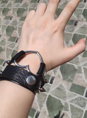 原宿软妹风铆钉黑色爱心形项圈