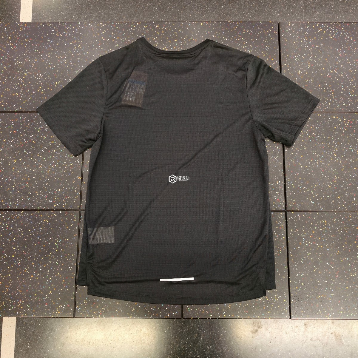 Nike/耐克 男子反光健身跑步训练速干透气运动短袖T恤AJ7566-010,淘宝优惠券,粉丝福利购,淘宝优惠卷