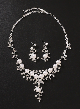 新款珍珠项链耳环套装