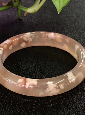 马达加斯加冰种玉髓水晶玛瑙手镯