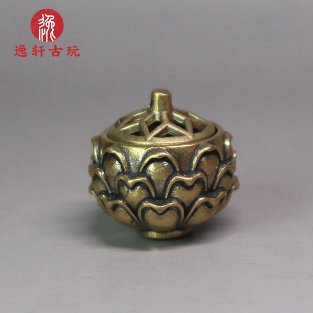 Retro copper carving lotus stove small pendant brass incense small appliance hanging incense stove antique small copperware copper key chain bag
