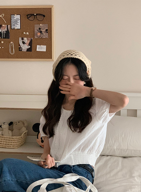 甜美气质百搭镂空三角头巾