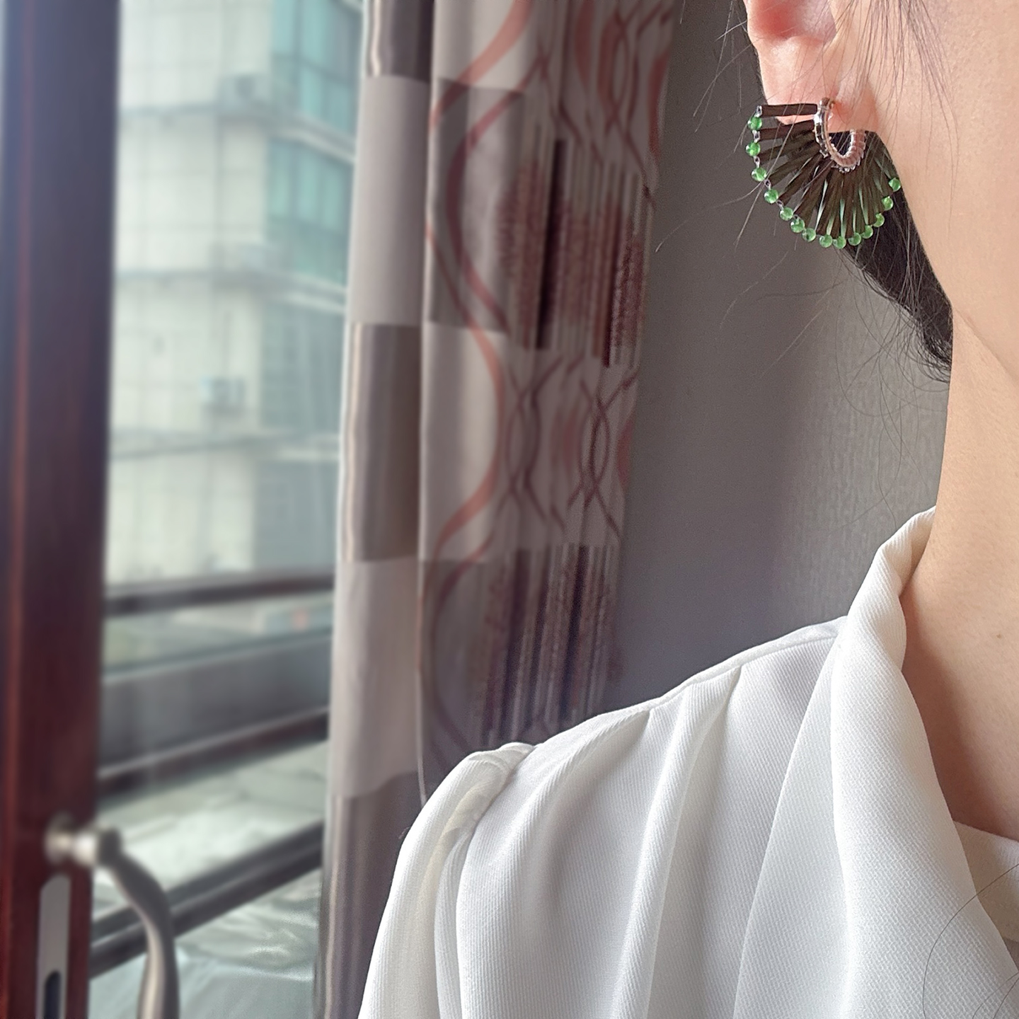 绿色扇形复古风天然和田玉髓珠纯银几何夸张耳圈耳环 - 图2