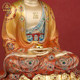 The five sacred statues of the Buddha in the whole hall are made of pure copper and are decorated with colorful decorations.