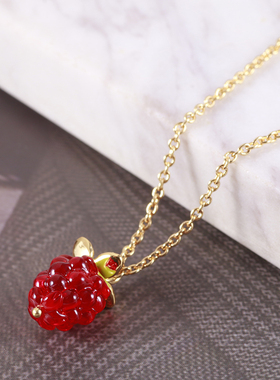 黄铜女生树脂树莓项链