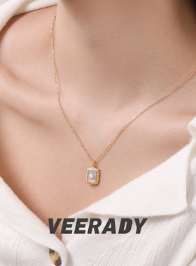 薇拉蒂S925纯银无事方牌珍珠项链