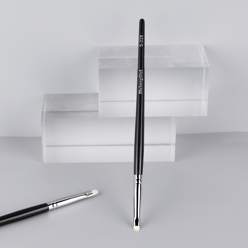 魅女郎S228精细眼影刷动物软毛小号眼部细节刷卧蚕刷一支装化妆刷 - 图3