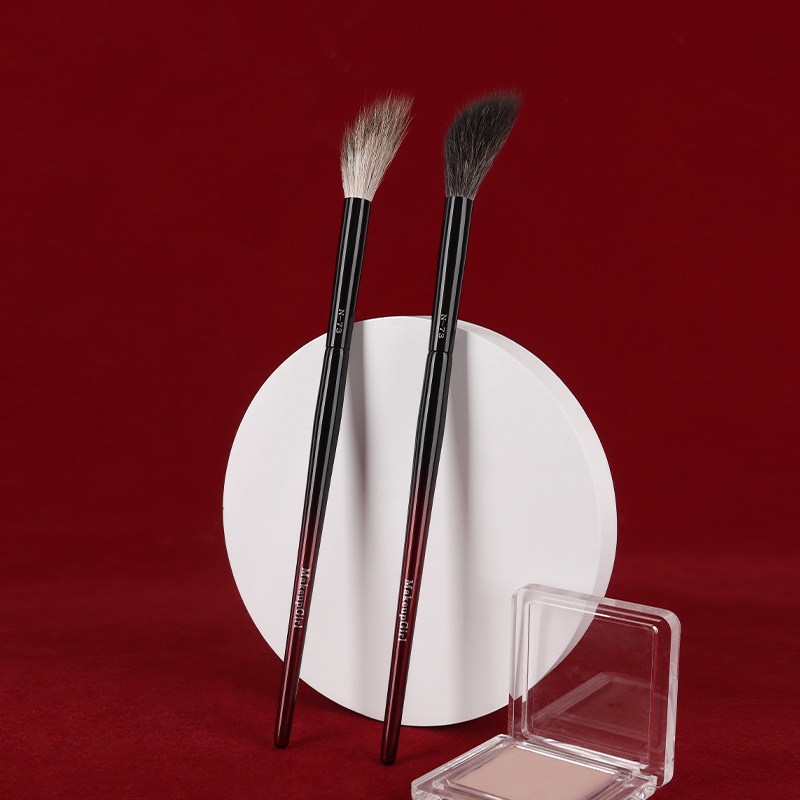 魅女郎朱釉N73毛房刷动物毛斜坡小范围腮红晕染提亮高光化妆刷子,淘宝优惠券,粉丝福利购,淘宝优惠卷