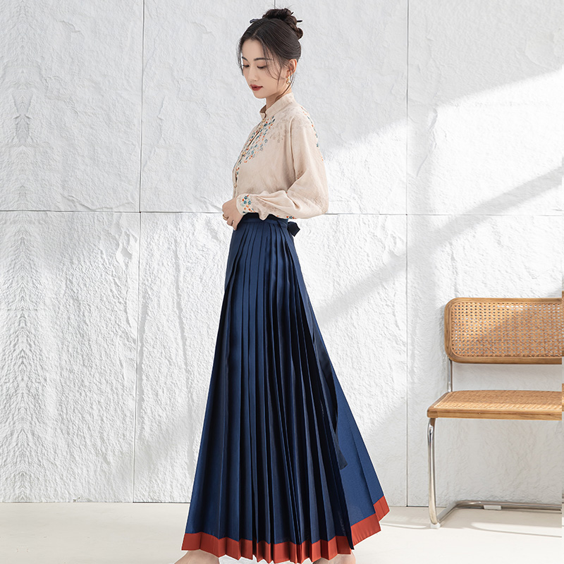 叶央国风汉服元素新中式包边纯色中长马面裙印花天丝对襟立领衬衫 - 图1