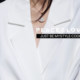 ການອອກແບບ niche ຊຸດ sleeveless draped ສໍາລັບການເດີນທາງ