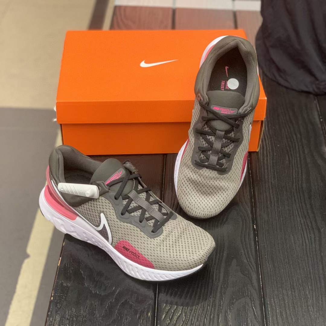 Nike/耐克 React Run Miler 3 男子缓震运动跑步鞋 DD0490-200 - 图1