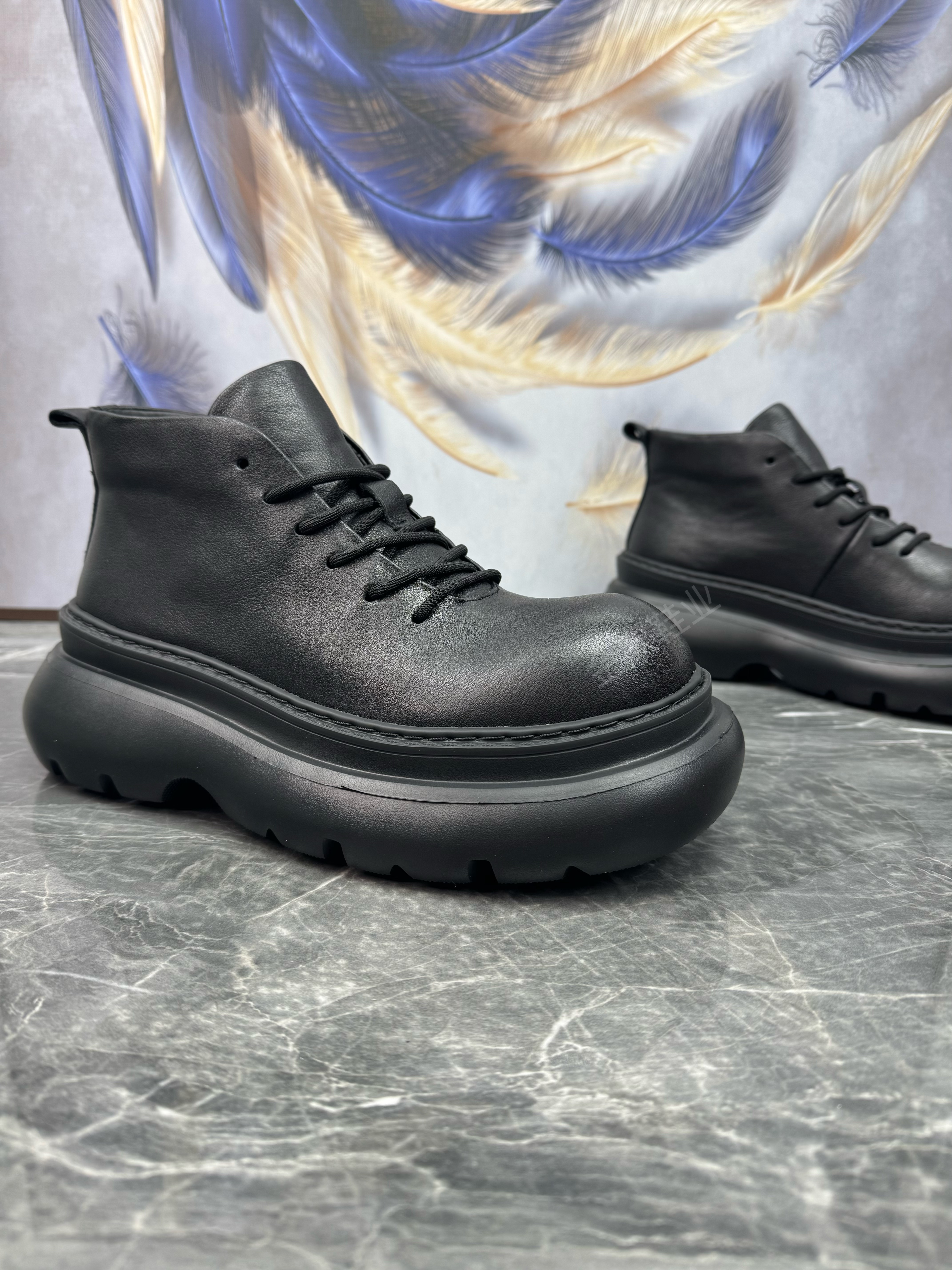 男鞋2025冬季新款头层牛皮轻便软底厚底增高百搭高帮休闲鞋短靴潮,淘宝优惠券,粉丝福利购,淘宝优惠卷