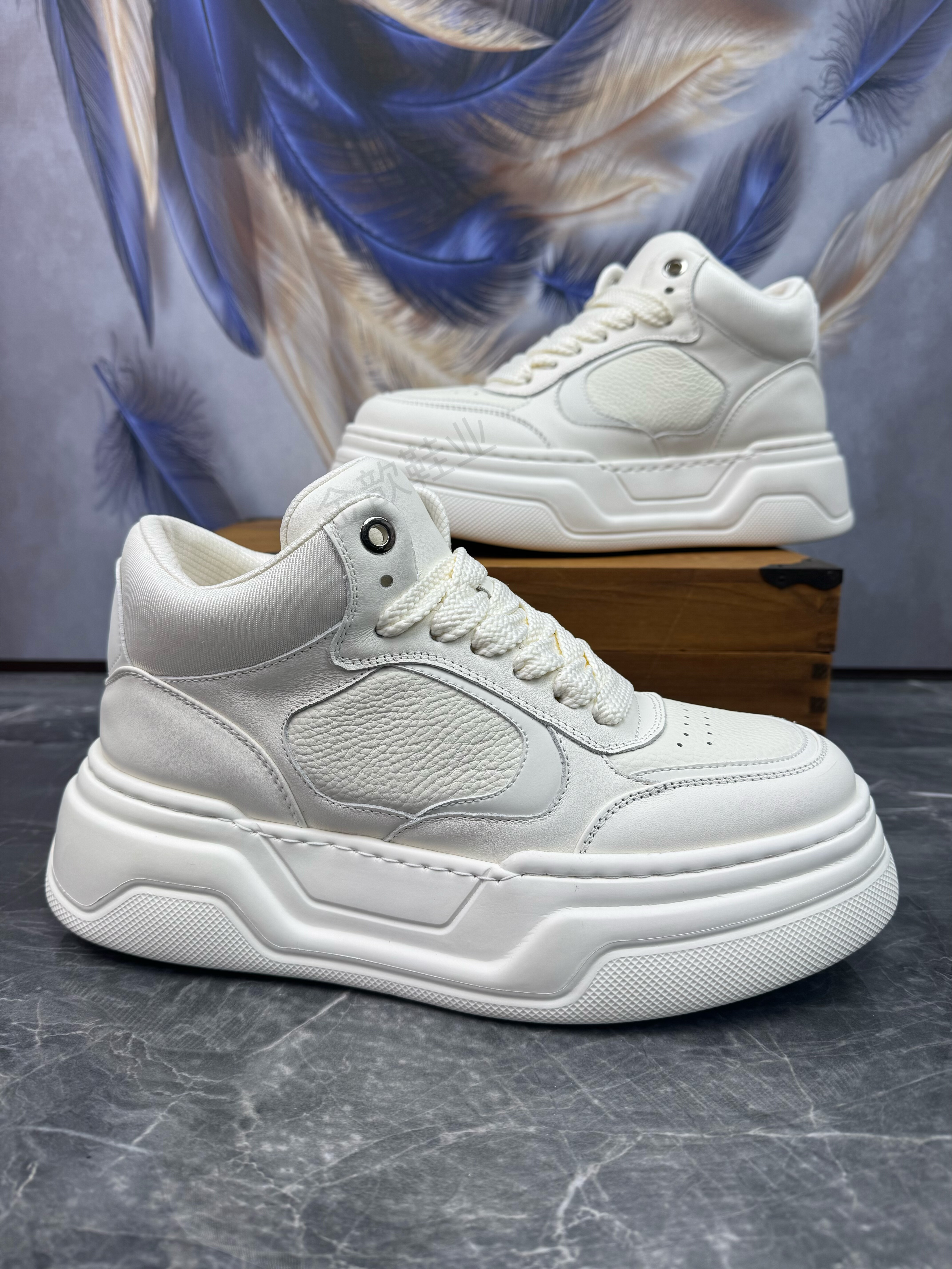 男鞋2025秋冬新款头层牛皮轻便厚底百搭真皮高帮小白运动休闲板鞋,淘宝优惠券,粉丝福利购,淘宝优惠卷