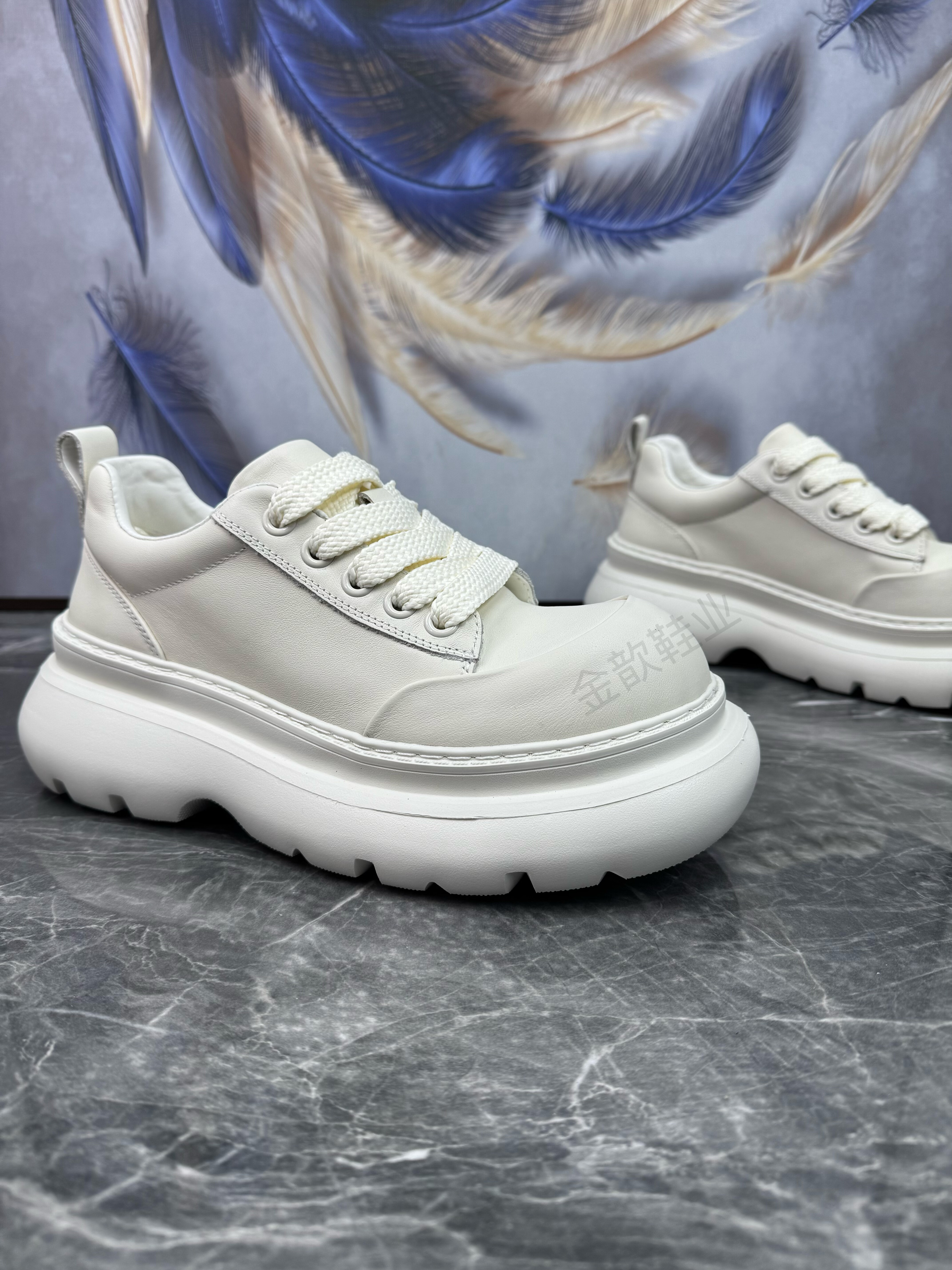 男鞋2025冬季新款头层牛皮轻便厚底增高简约百搭真皮大头休闲潮鞋,淘宝优惠券,粉丝福利购,淘宝优惠卷